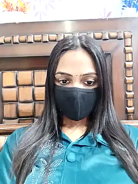 Snapshot of Yours-Bebo chatting on 01-09-25, 01:24 Yours-Bebo online show from 01-09-25, 01:24