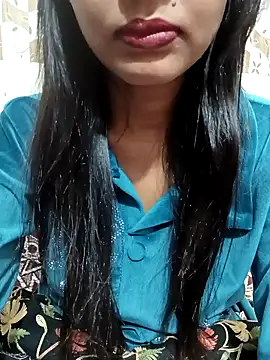 Snapshot of Yours-Bebo chatting on 01-20-25, 08:41 Yours-Bebo online show from 01-20-25, 08:41