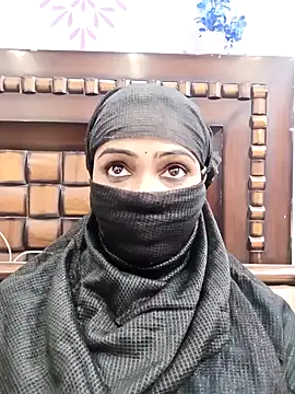 Snapshot of Yours-Bebo chatting on 01-21-25, 03:21 Yours-Bebo online show from 01-21-25, 03:21