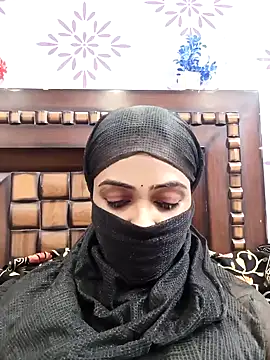 Snapshot of Yours-Bebo chatting on 01-25-25, 09:36 Yours-Bebo online show from 01-25-25, 09:36