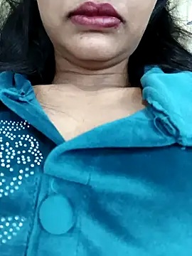 Snapshot of Yours-Bebo chatting on 03-06-25, 02:18 Yours-Bebo online show from 03-06-25, 02:18