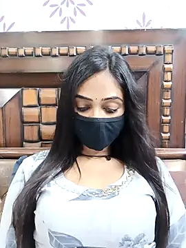 Snapshot of Yours-Bebo chatting on 09-26-25, 02:43 Yours-Bebo online show from 09-26-25, 02:43