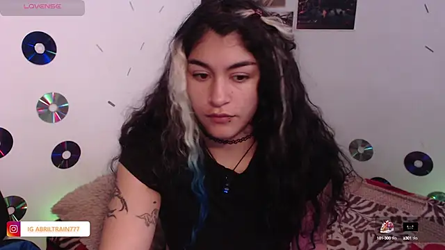 abril666 online show from 10-15-25, 03:45