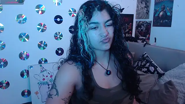 abril666 online show from 10-20-25, 03:34