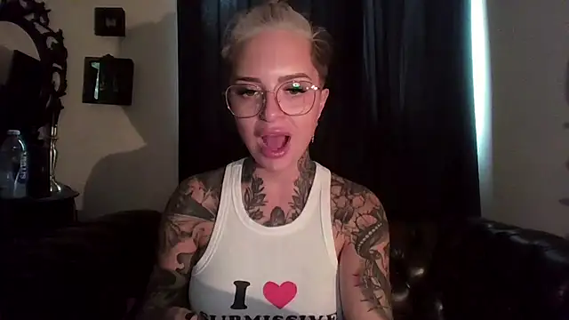 Snapshot of Rubyrichhxo chatting on 09-14-25, 10:25 Rubyrichhxo online show from 09-14-25, 10:25