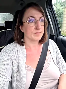 minierose online show from 04-11-26, 09:24