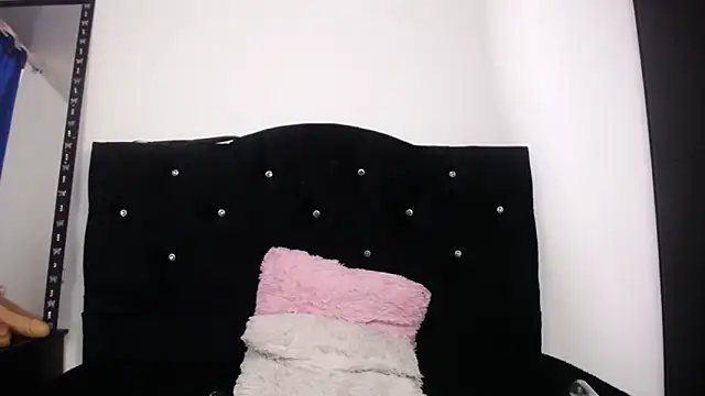 sweet skylove  online show from 04-10-26, 09:52