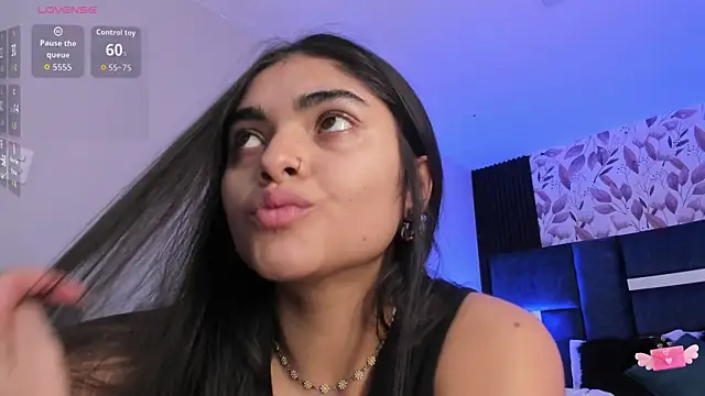 GiselOrtiz online show from 10-19-25, 11:00