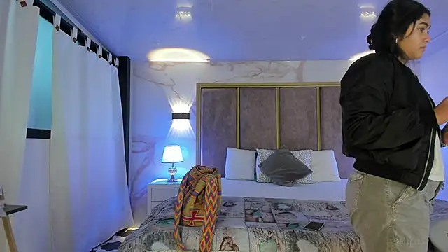 GiselOrtiz online show from 11-16-25, 11:38