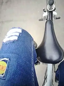 Snapshot of Danielitohot23cm chatting on 11-14-25, 04:06 Danielitohot23cm online show from 11-14-25, 04:06