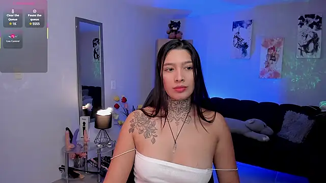 Snapshot of LouaneBourVip chatting on 03-11-25, 12:50 LouaneBourVip online show from 03-11-25, 12:50