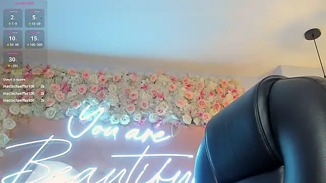 CorinneRusso online show from 02-09-25, 10:20