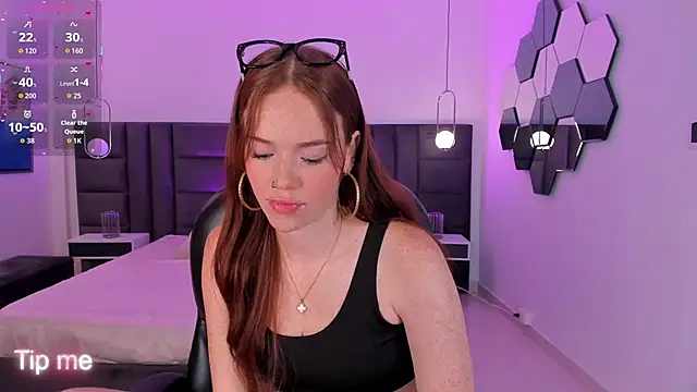 CorinneRusso online show from 01-14-26, 05:02