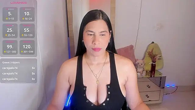 Snapshot of hellensexy chatting on 03-14-26, 10:04 hellensexy online show from 03-14-26, 10:04