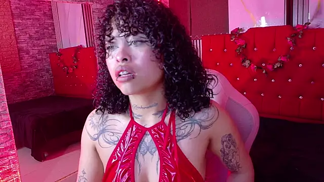 miahernadez303av online show from 02-13-26, 03:57