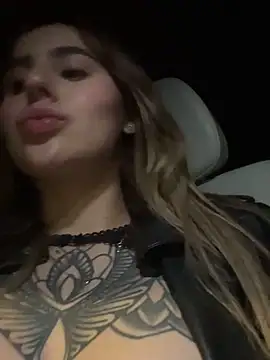 ValerieHilton online show from 01-03-25, 04:55