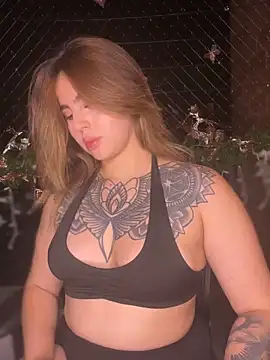 ValerieHilton online show from 01-17-25, 12:42