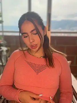 ValerieHilton online show from 02-11-25, 10:18