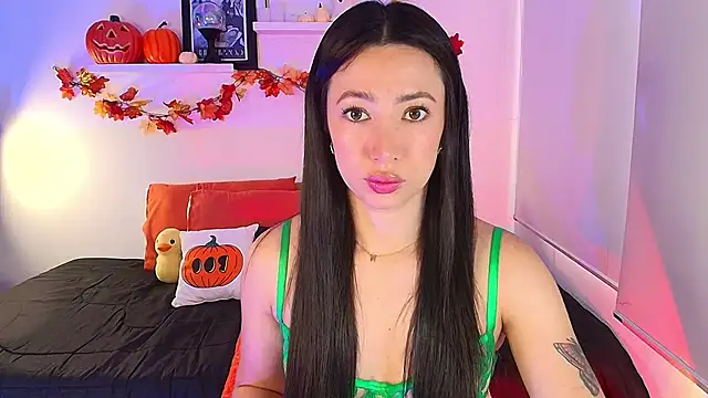 Snapshot of lilyy_evanss chatting on 10-27-25, 09:19 lilyy evanss online show from 10-27-25, 09:19