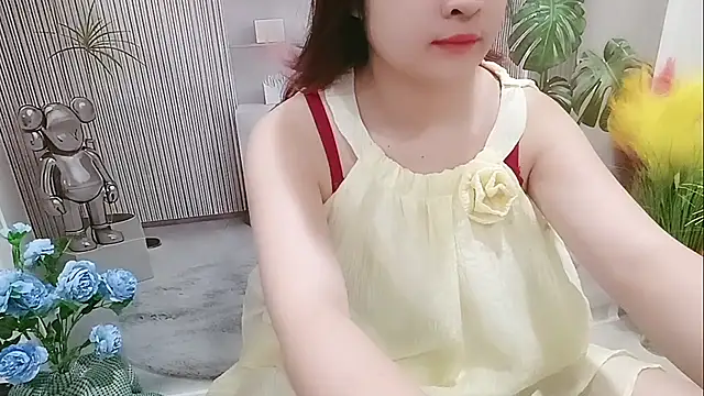 Snapshot of Milajinxi chatting on 10-09-25, 12:41 Milajinxi online show from 10-09-25, 12:41