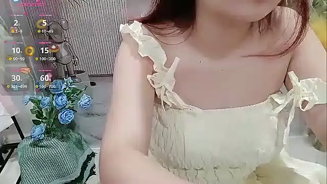 Snapshot of Milajinxi chatting on 10-28-25, 12:36 Milajinxi online show from 10-28-25, 12:36