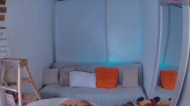 Snapshot of Lucy_Princes chatting on 01-05-25, 04:36 Lucy Princes online show from 01-05-25, 04:36