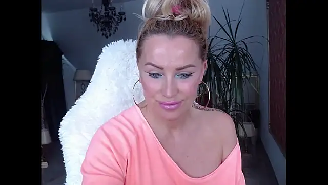 eyesangel22 online show from 02-18-25, 09:43