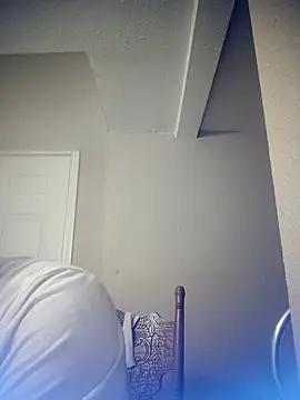 Buddy Cuck online show from 10-21-25, 04:51