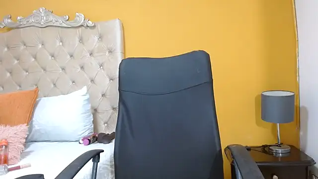 Snapshot of rousse_sexyandhot chatting on 07-02-26, 03:23 rousse sexyandhot online show from 07-02-26, 03:23
