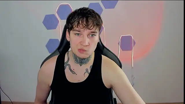 Snapshot of Chris_Tyson chatting on 12-04-24, 06:22 Chris Tyson online show from 12-04-24, 06:22