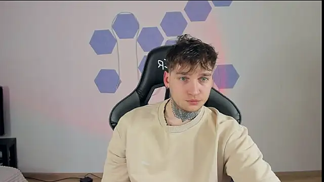 Snapshot of Chris_Tyson chatting on 12-29-24, 03:11 Chris Tyson online show from 12-29-24, 03:11