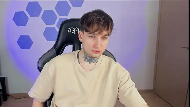 Snapshot of Chris_Tyson chatting on 01-22-25, 01:31 Chris Tyson online show from 01-22-25, 01:31