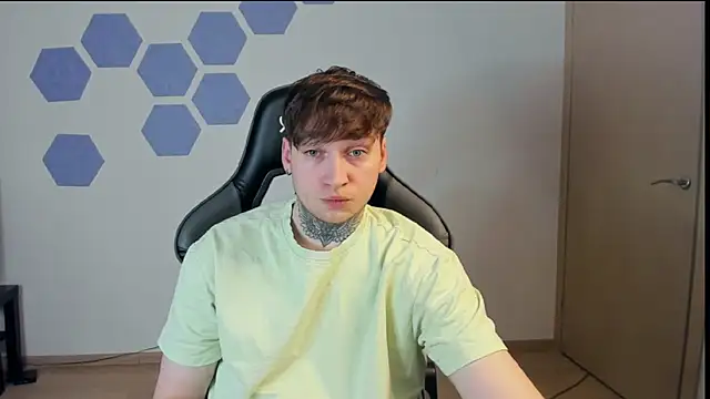 Snapshot of Chris_Tyson chatting on 02-01-25, 03:41 Chris Tyson online show from 02-01-25, 03:41