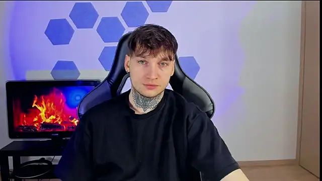 Snapshot of Chris_Tyson chatting on 02-28-25, 09:33 Chris Tyson online show from 02-28-25, 09:33