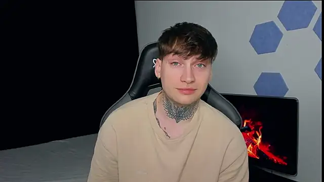 Snapshot of Chris_Tyson chatting on 03-15-25, 02:03 Chris Tyson online show from 03-15-25, 02:03