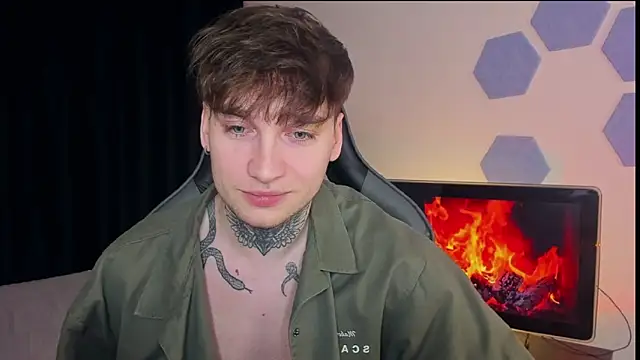 Snapshot of Chris_Tyson chatting on 03-16-25, 11:14 Chris Tyson online show from 03-16-25, 11:14