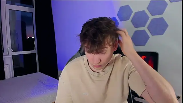 Snapshot of Chris_Tyson chatting on 03-23-25, 01:20 Chris Tyson online show from 03-23-25, 01:20