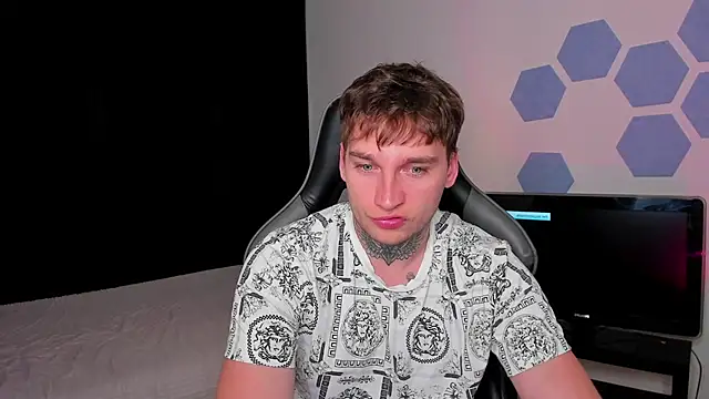 Snapshot of Chris_Tyson chatting on 09-14-25, 01:27 Chris Tyson online show from 09-14-25, 01:27