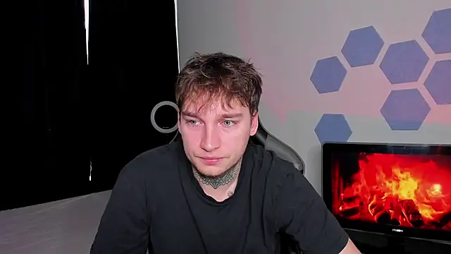 Snapshot of Chris_Tyson chatting on 10-07-25, 11:18 Chris Tyson online show from 10-07-25, 11:18