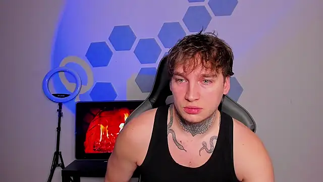 Snapshot of Chris_Tyson chatting on 11-01-25, 10:12 Chris Tyson online show from 11-01-25, 10:12