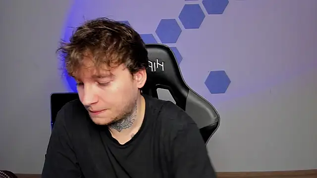 Snapshot of Chris_Tyson chatting on 11-21-25, 10:36 Chris Tyson online show from 11-21-25, 10:36