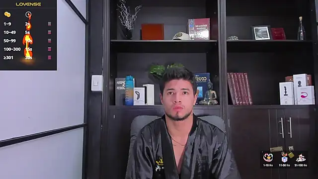 Snapshot of EdwardRoss_ chatting on 02-12-25, 10:56 EdwardRoss online show from 02-12-25, 10:56