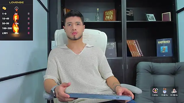 Snapshot of EdwardRoss_ chatting on 02-21-25, 06:48 EdwardRoss online show from 02-21-25, 06:48