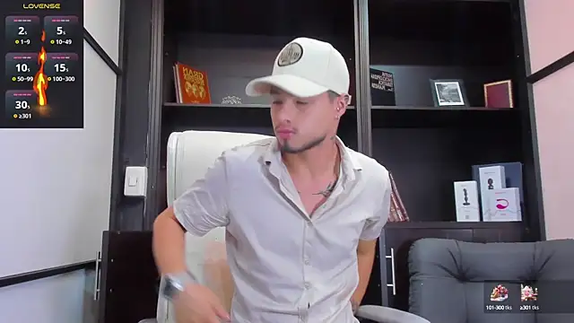 Snapshot of EdwardRoss_ chatting on 03-03-25, 07:06 EdwardRoss online show from 03-03-25, 07:06