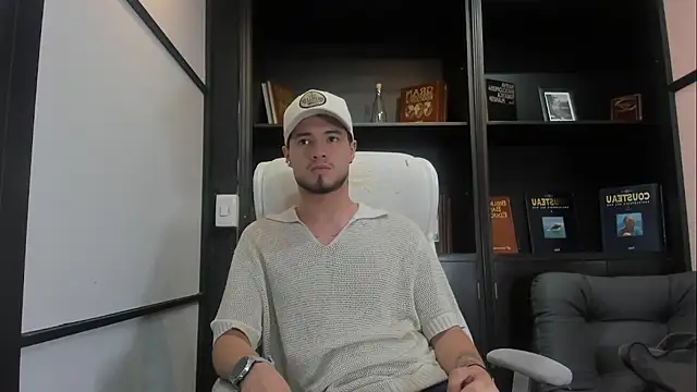 Snapshot of EdwardRoss_ chatting on 03-05-25, 07:06 EdwardRoss online show from 03-05-25, 07:06