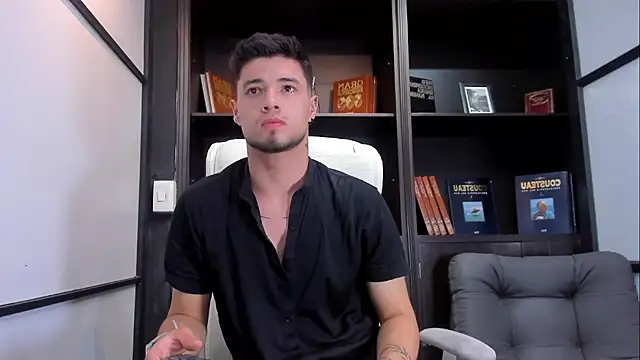 Snapshot of EdwardRoss_ chatting on 03-07-25, 07:49 EdwardRoss online show from 03-07-25, 07:49