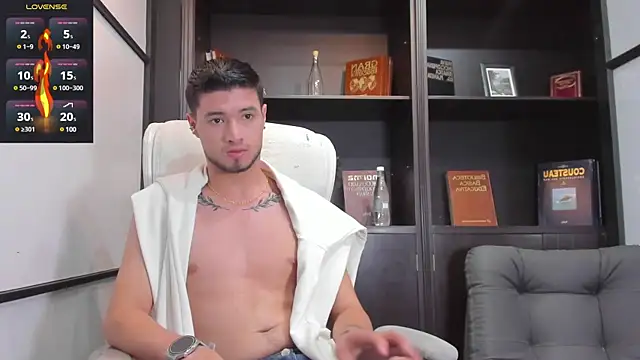 Snapshot of EdwardRoss_ chatting on 03-14-25, 07:55 EdwardRoss online show from 03-14-25, 07:55