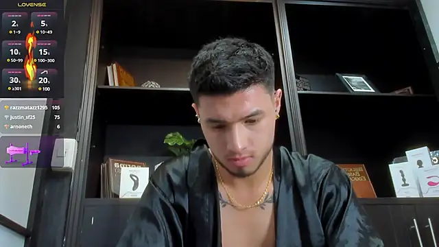 Snapshot of EdwardRoss_ chatting on 03-20-25, 10:40 EdwardRoss online show from 03-20-25, 10:40