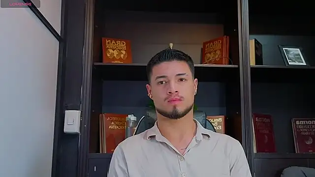 Snapshot of EdwardRoss_ chatting on 09-23-25, 08:34 EdwardRoss online show from 09-23-25, 08:34