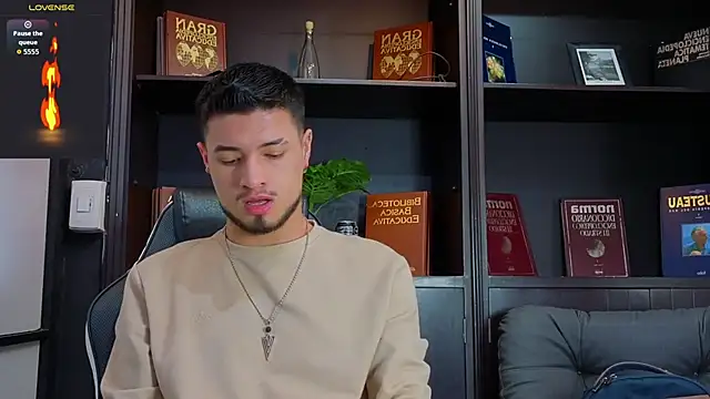 Snapshot of EdwardRoss_ chatting on 10-03-25, 09:01 EdwardRoss online show from 10-03-25, 09:01